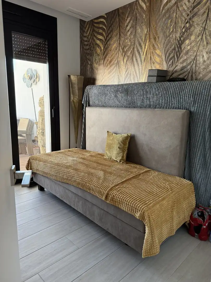 Dormitori de Casa adosada en venda en Villajoyosa / La Vila Joiosa amb Calefacció, Jardí privat i Piscina