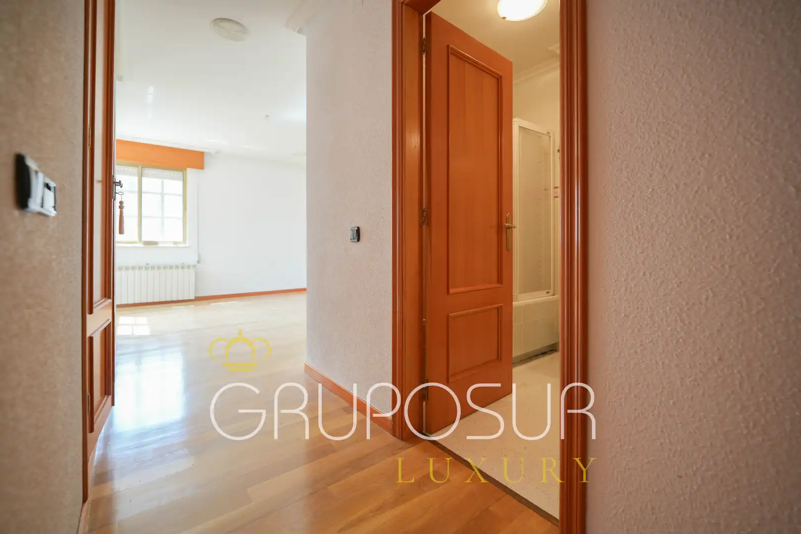 Casa adosada en venda en Laguna de Duero amb Calefacció, Jardí privat i Parquet