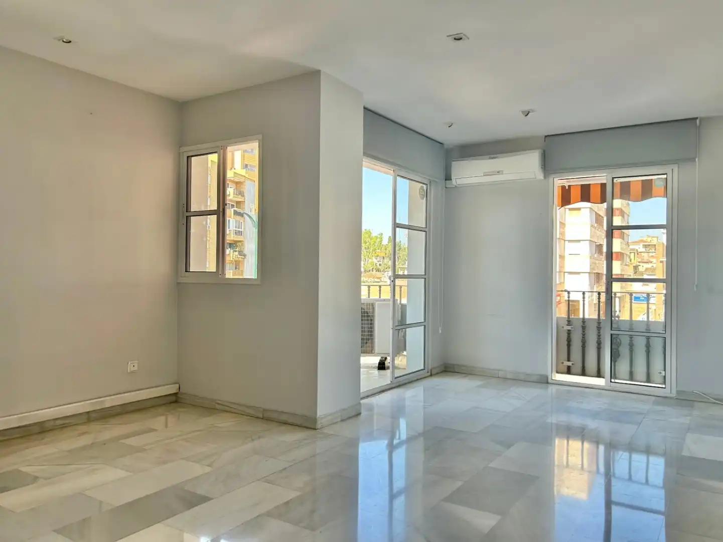 Sala d'estar de Apartament en venda en Málaga amb Aire condicionat, Calefacció i Terrassa