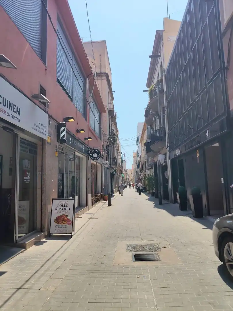 Exterior view of Commercial properties for rent in Badalona
