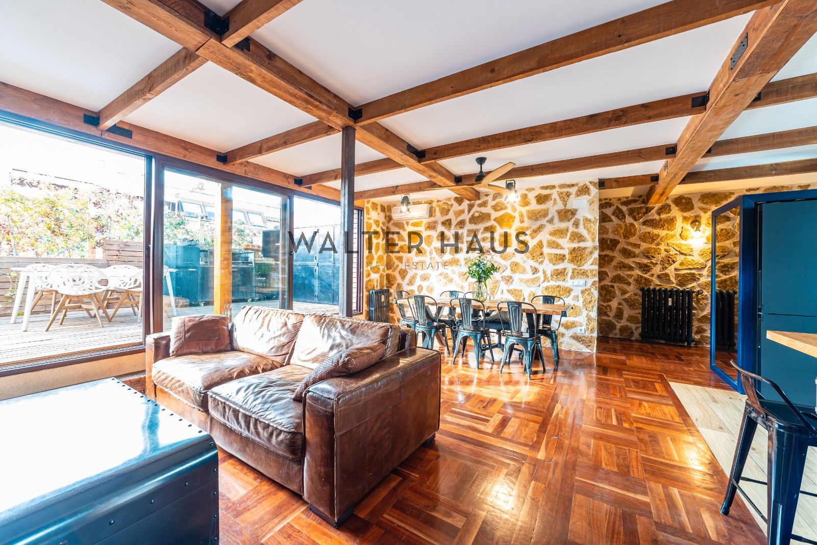 Sala d'estar de Àtic en venda en  Madrid Capital amb Aire condicionat, Calefacció i Terrassa