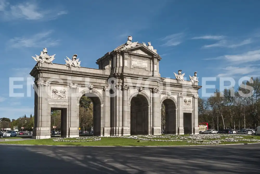 Vista exterior de Pis de lloguer en Madrid amb Aire condicionat, Calefacció i Parquet