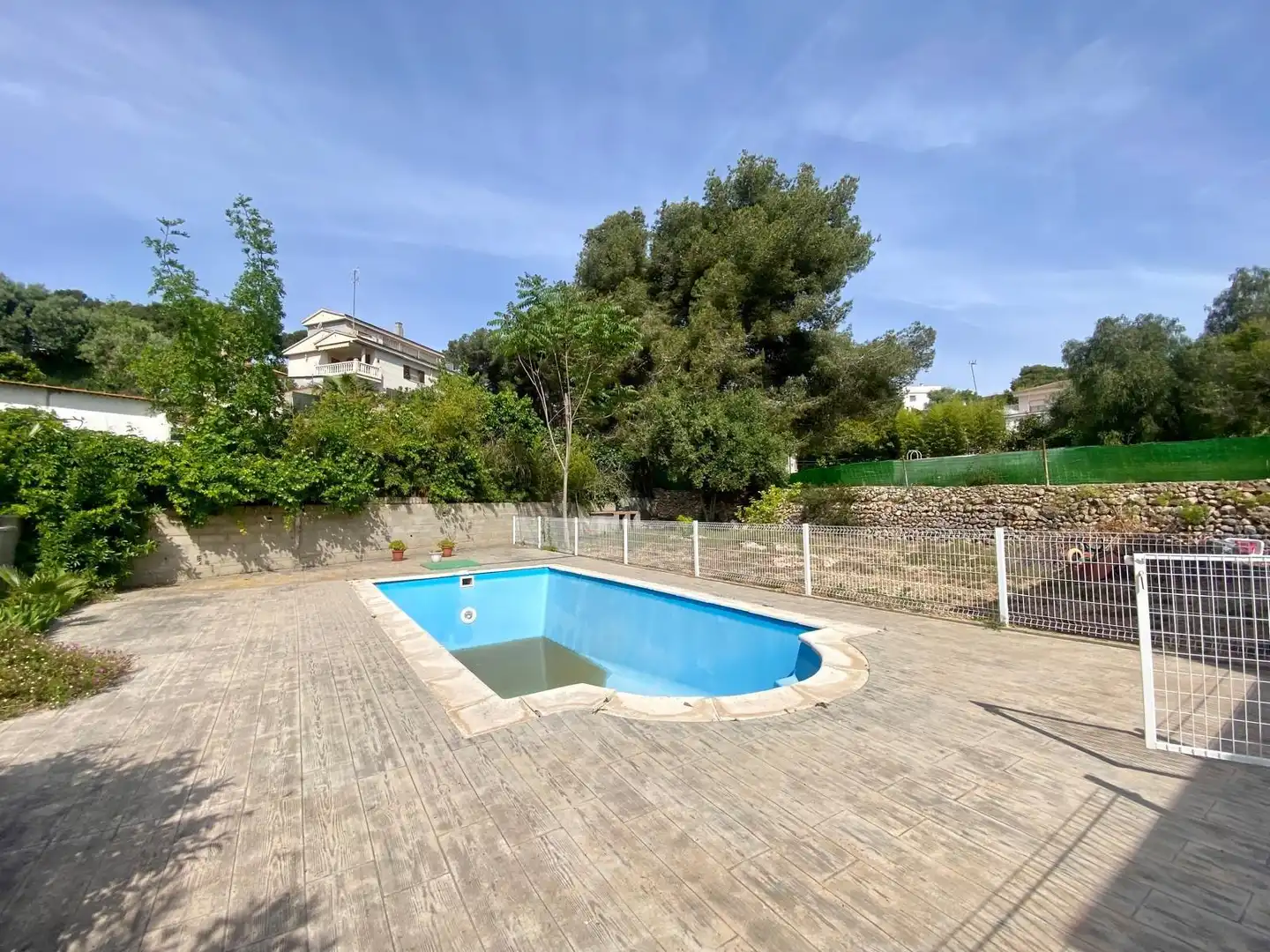 Piscina de Casa o xalet en venda en Cunit amb Calefacció, Jardí privat i Terrassa