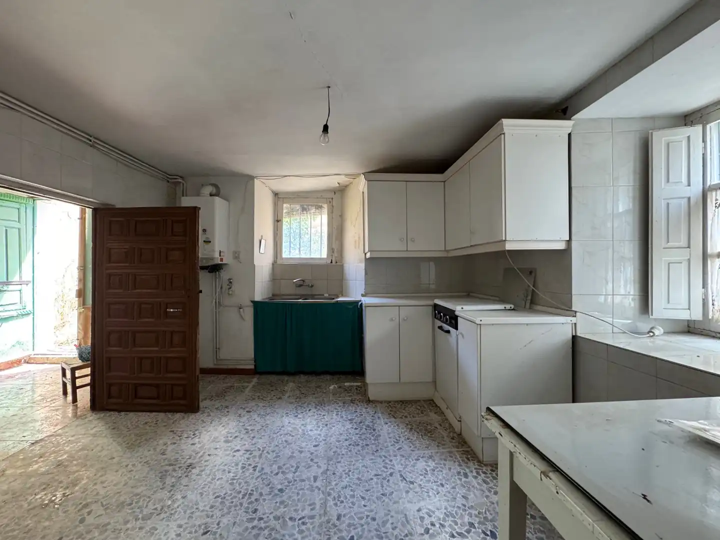 Cuina de Finca rústica en venda en Mayorga amb Jardí privat i Traster