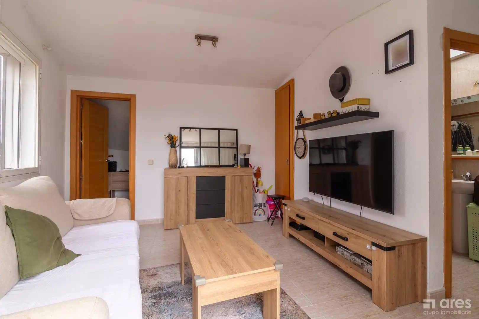 Sala d'estar de Àtic en venda en Valdemorillo amb Aire condicionat i Terrassa