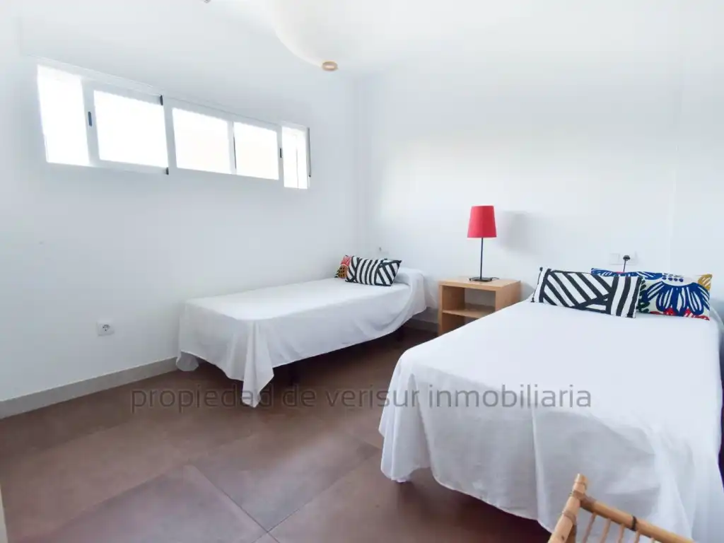 Dormitori de Apartament de lloguer en Águilas amb Aire condicionat