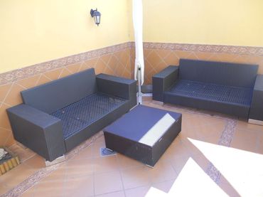 Adossat amb balcó en venda a San Cayetano