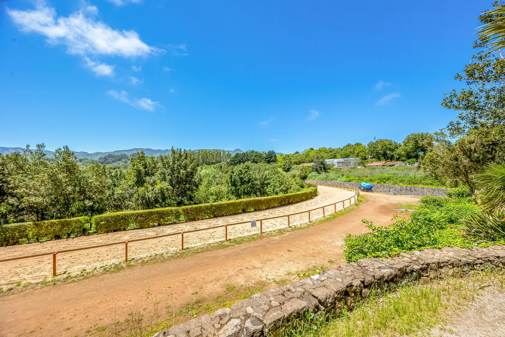 Vista exterior de Casa o xalet en venda en Valleseco amb Jardí privat, Terrassa i Traster