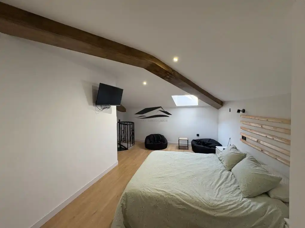 Bedroom of Duplexes for rent in Salamanca  with Air Conditioner, Heating and Furnished