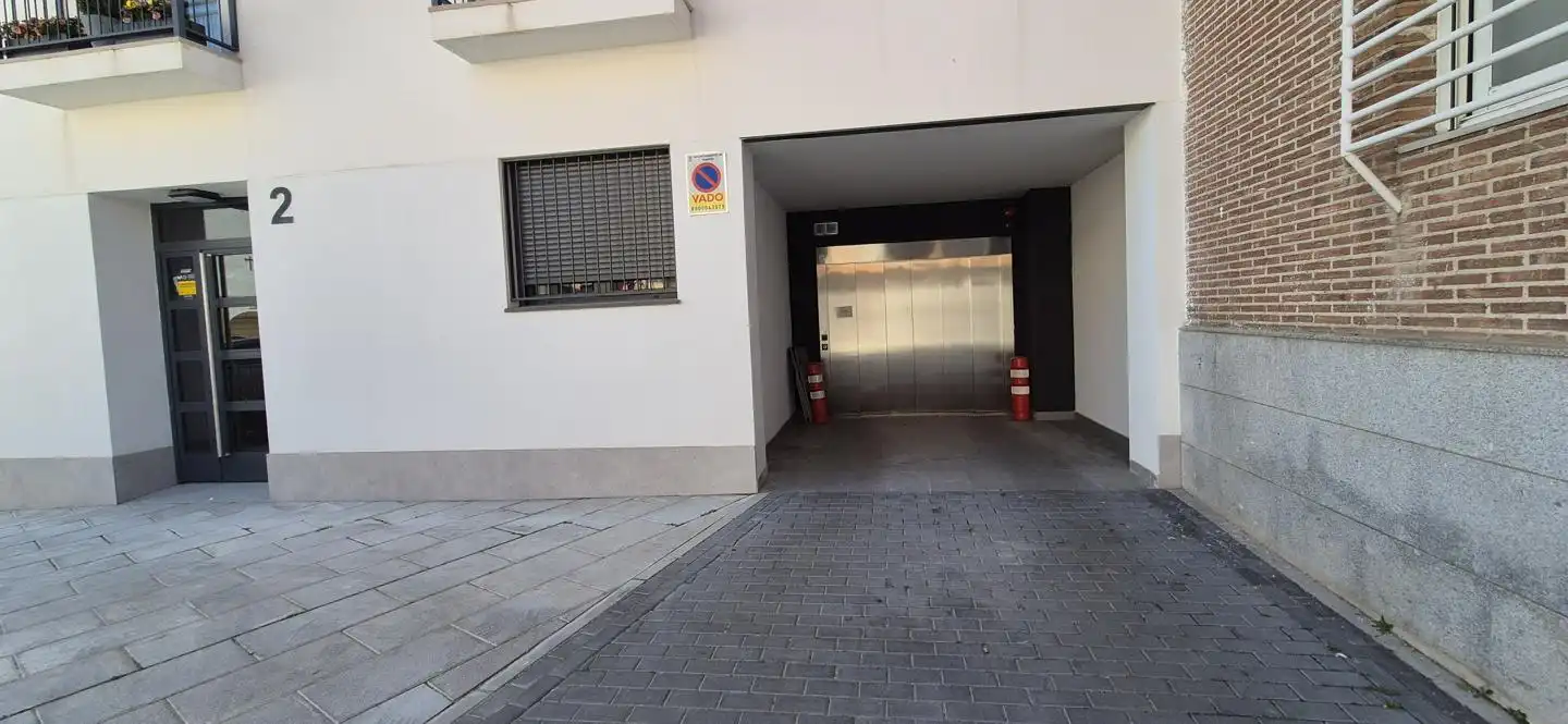 Garage for rent in Altozano, 2, Aravaca
