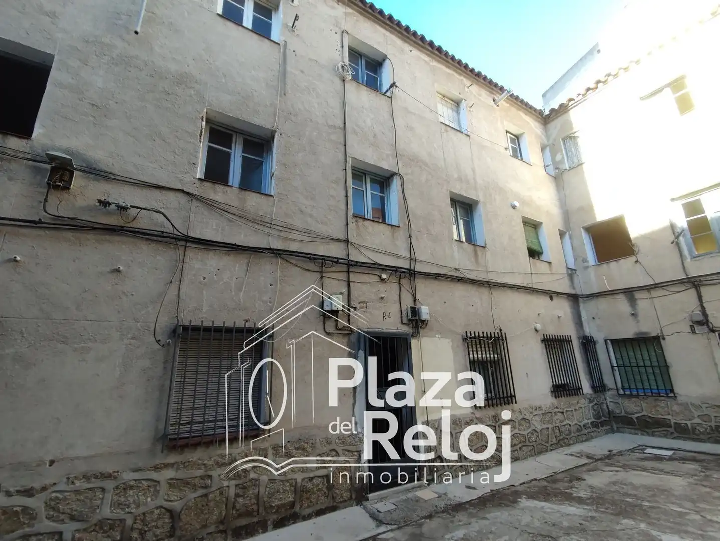 Exterior view of Buildings for sale in Talavera de la Reina