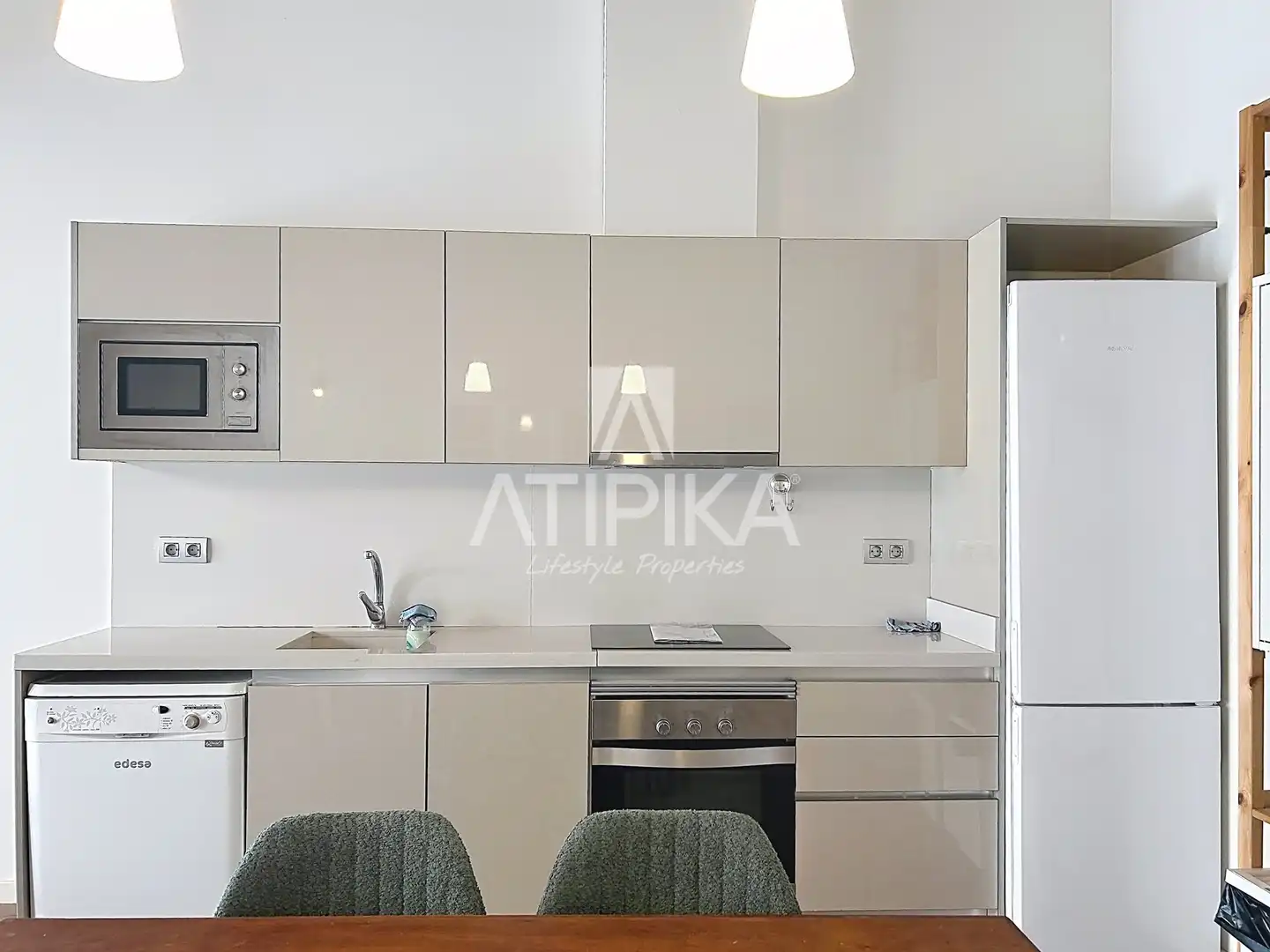 Kitchen of Attic for rent in Barcelona  with Air Conditioner, Parquet flooring and Terrace