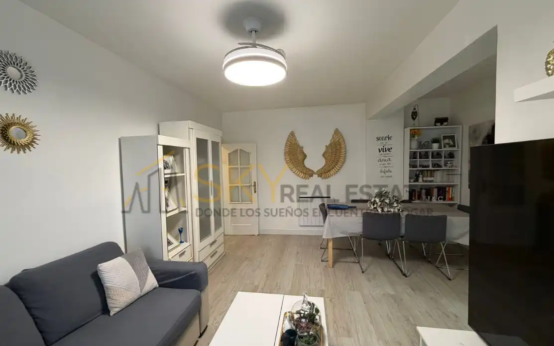 Sala de estar de Piso en venta en Madrid