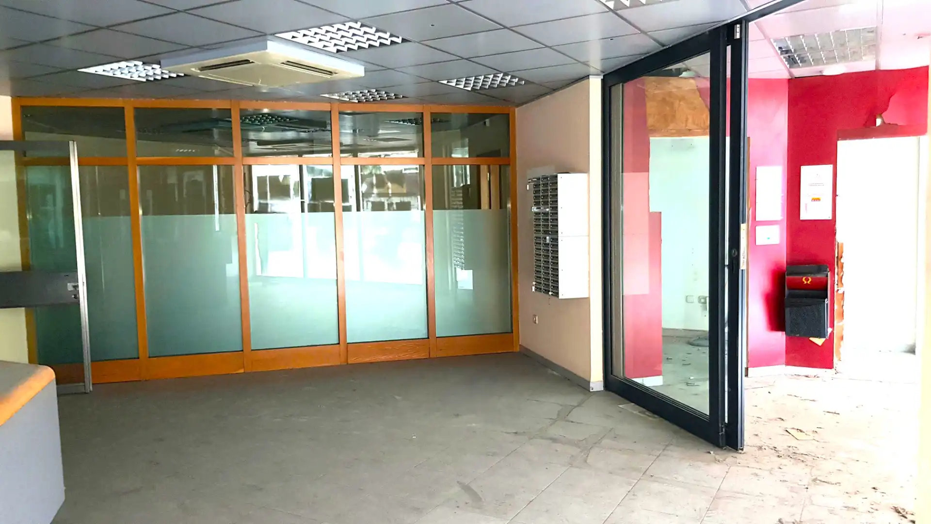 Locale commerciale in vendita a Carrer de la Doctora Castells