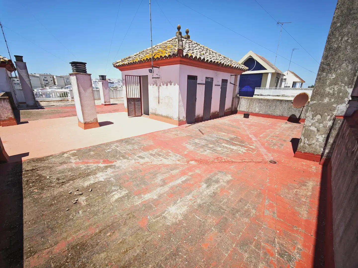 Vista exterior de Piso en venta en Lebrija con Aire acondicionado, Terraza y Trastero