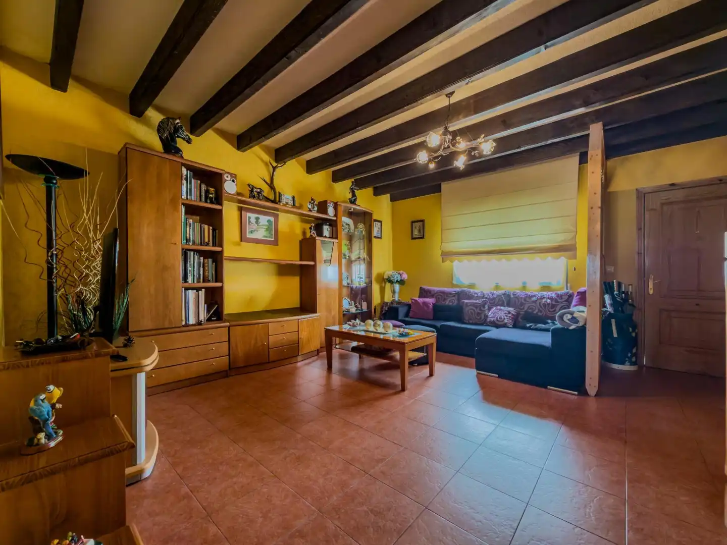 Sala d'estar de Casa adosada en venda en Villafufre amb Calefacció i Jardí privat
