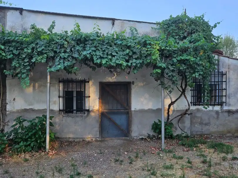 Vista exterior de Finca rústica en venda en Talayuela amb Aire condicionat, Terrassa i Piscina
