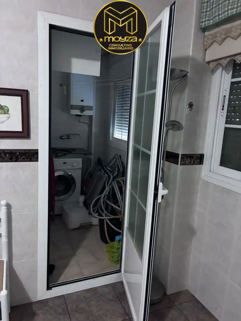 Bany de Edifici en venda en Jaén