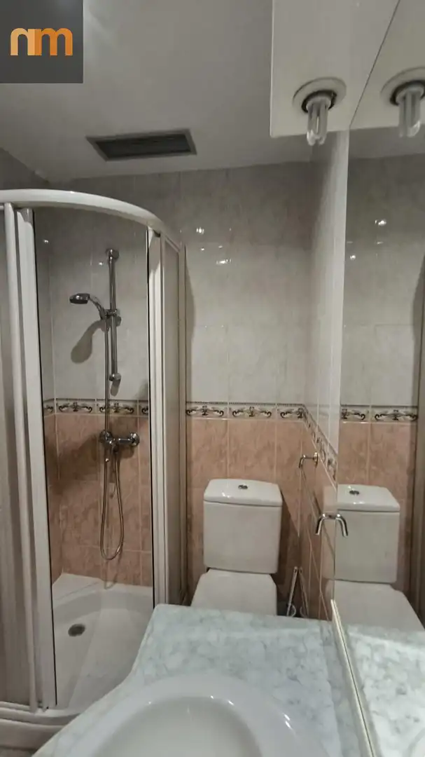 Bany de Pis en venda en Madrid amb Calefacció i Balcó
