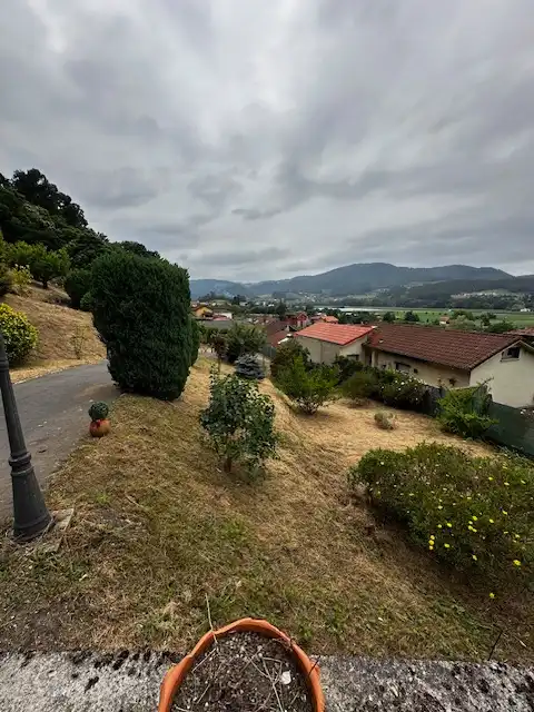 Casa adosada en venda en Pravia amb Calefacció, Jardí privat i Terrassa