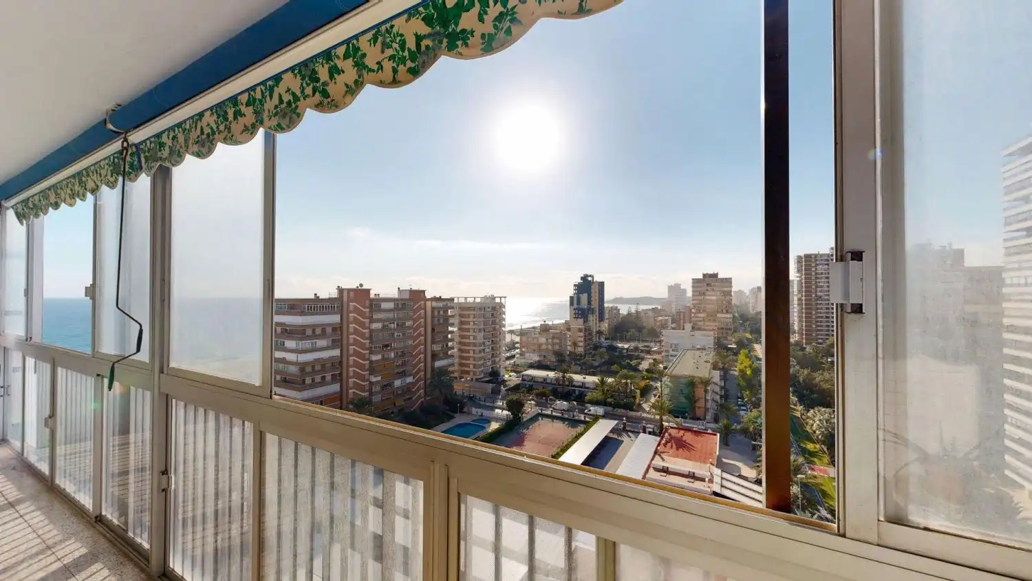 Schlafzimmer von Wohnungen zum Verkauf in Alicante / Alacant mit Terrasse und Balkon