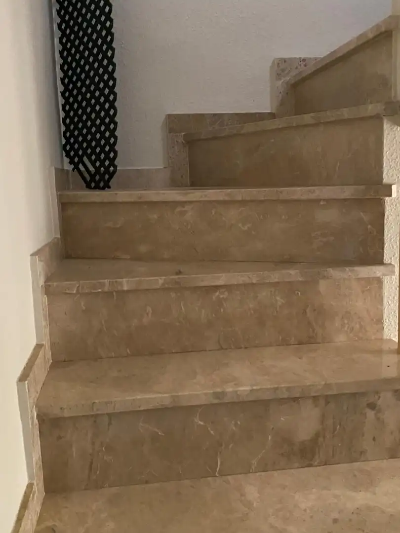 Casa adosada en venta en Castilleja de Guzmán con Aire acondicionado, Terraza y Piscina