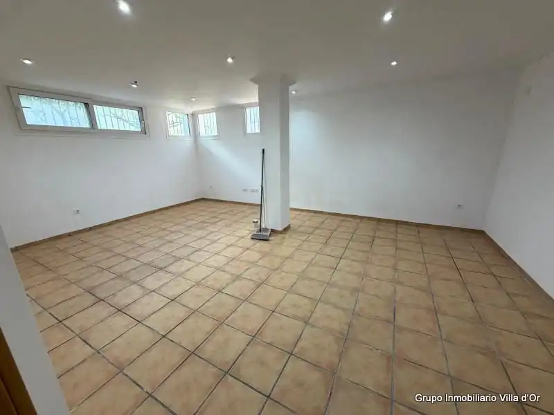 Haus oder Chalet zum Verkauf in Dénia mit Klimaanlage, Heizung und Privatgarten