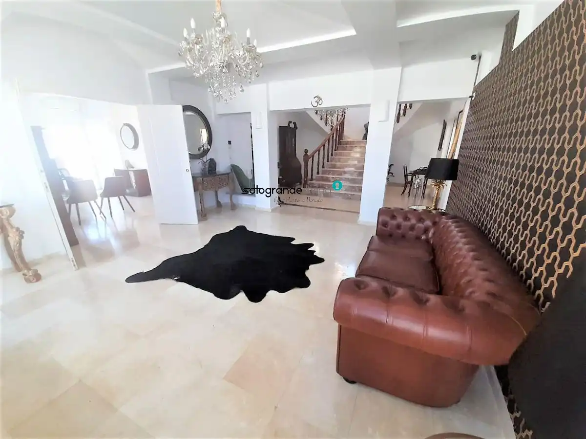 Living room of Houses for sale in La Línea de la Concepción  with Air Conditioner, Private garden and Terrace