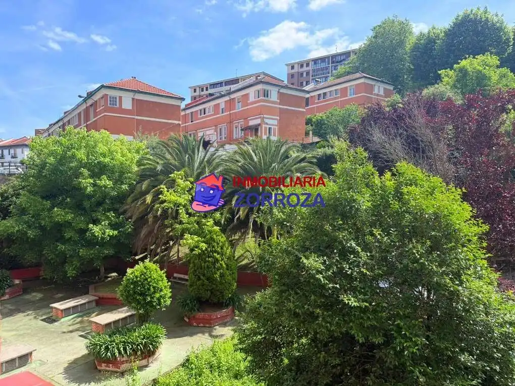 Jardín de Piso en venta en Bilbao  con Calefacción