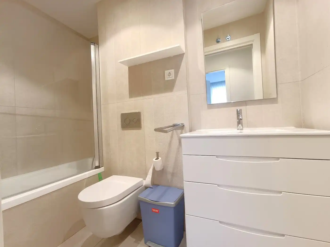 Baño de Planta baja en venta en Sopela con Calefacción, Terraza y Amueblado