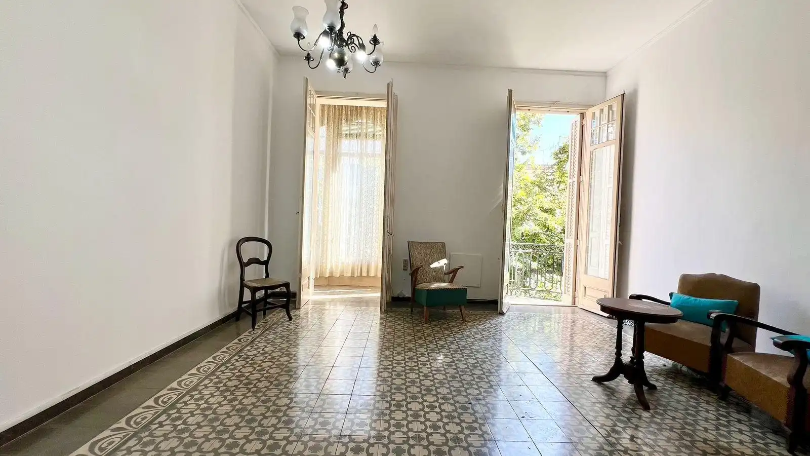 Sala d'estar de Casa o xalet en venda en Mataró amb Terrassa
