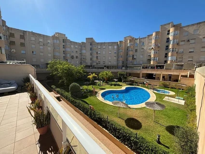 Exterior view of Flat for sale in Málaga Capital  with Terrace and Community pool