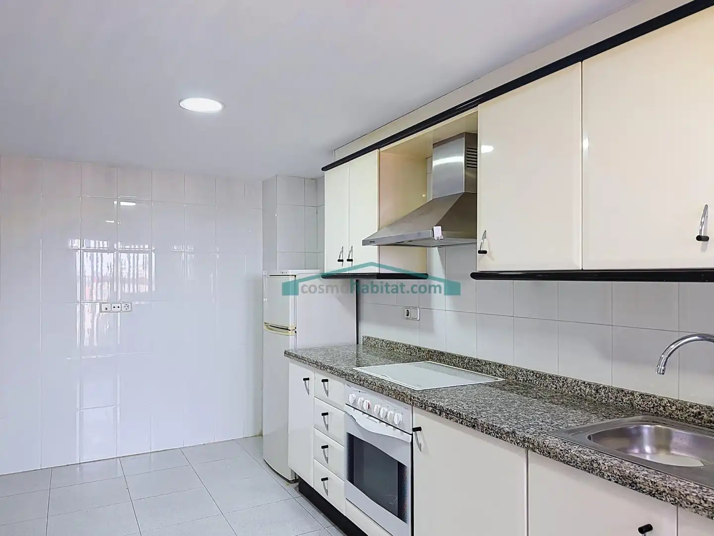 Küche von Wohnung zur Miete in Valencia mit Klimaanlage und Terrasse