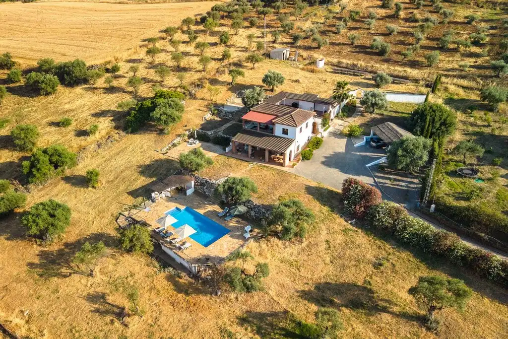 Villa con piscina in vendita a Coín