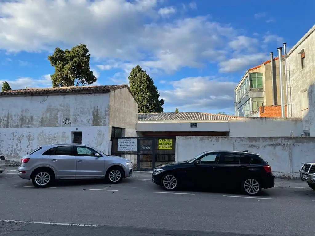 Local comercial en venta en Calle Calvario 3