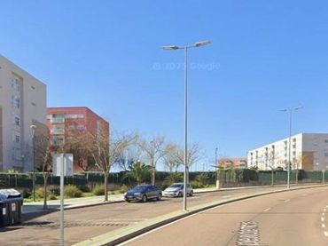 Maison mitoyenne avec piscine à vendre à Valdelacalzada