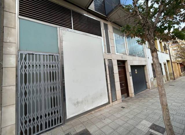 Local comercial en Alquiler en Del Barrio en Griseras - Gardachales