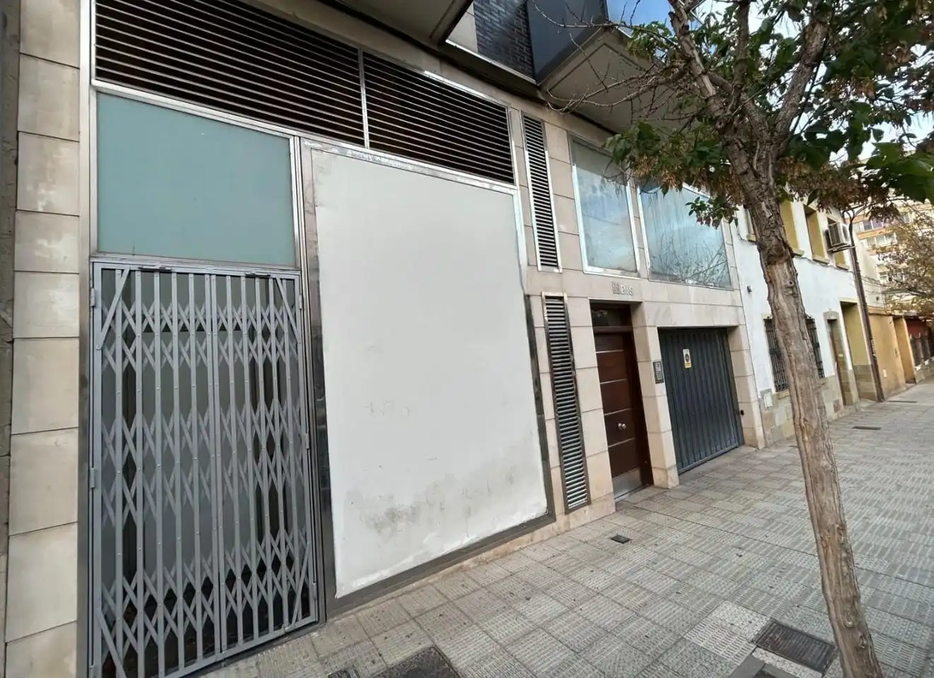 Local comercial de lloguer a Del Barrio