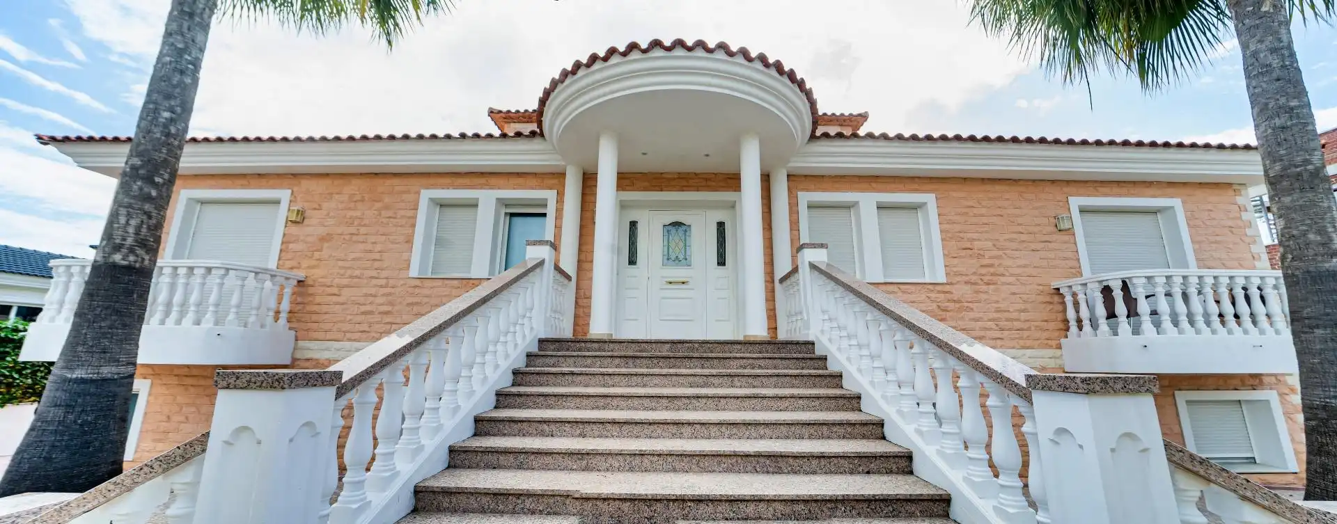 Exterior view of Houses for sale in L'Alfàs del Pi  with Air Conditioner, Heating and Private garden