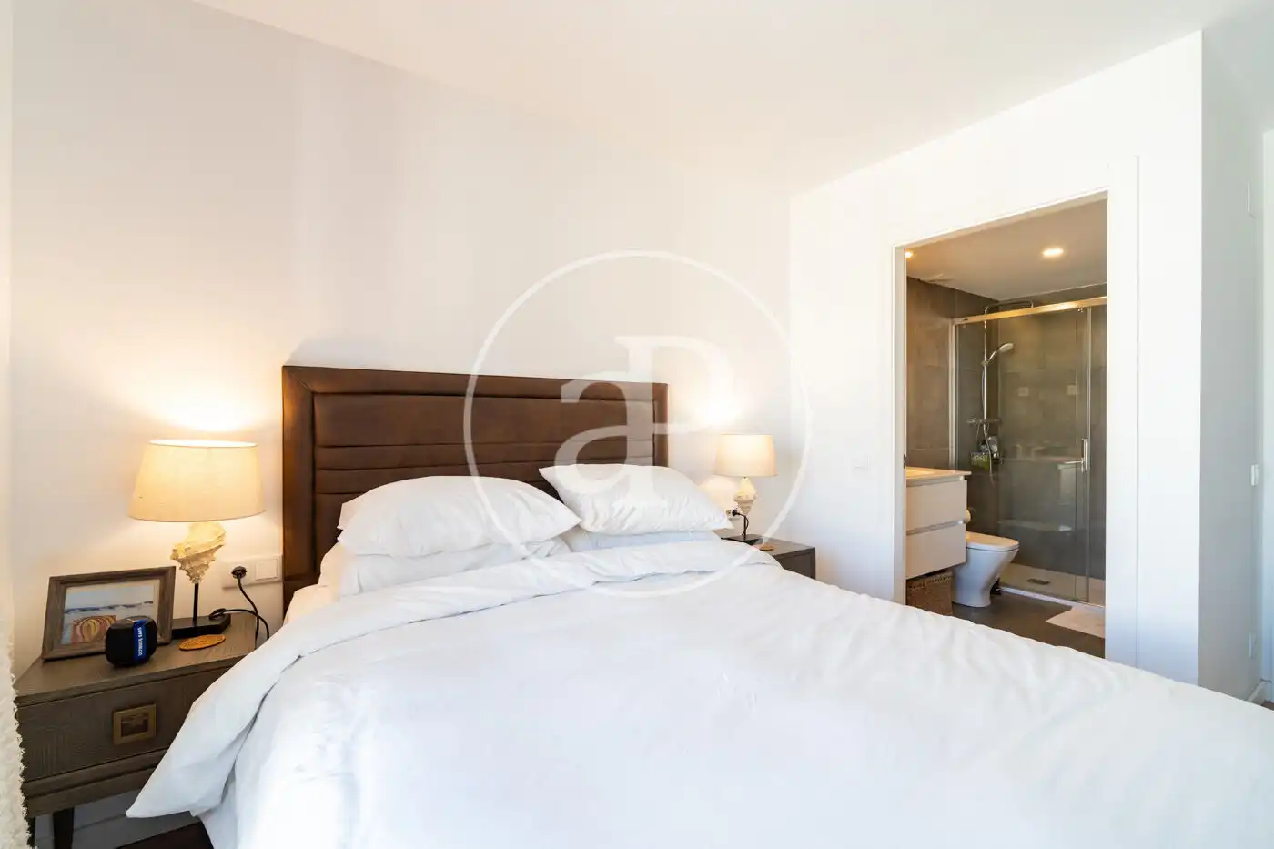 Schlafzimmer von Dachboden zur Miete in Barcelona mit Klimaanlage, Heizung und Terrasse