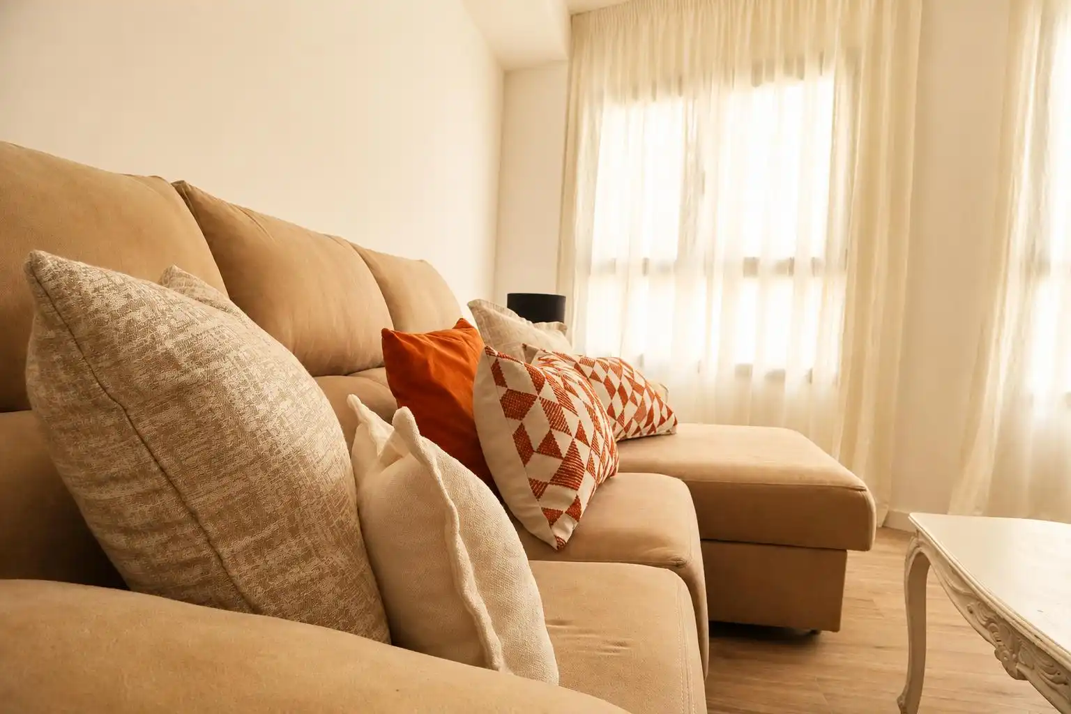 Living room of Flat for rent in Fuengirola  with Air Conditioner, Furnished and Washing machine