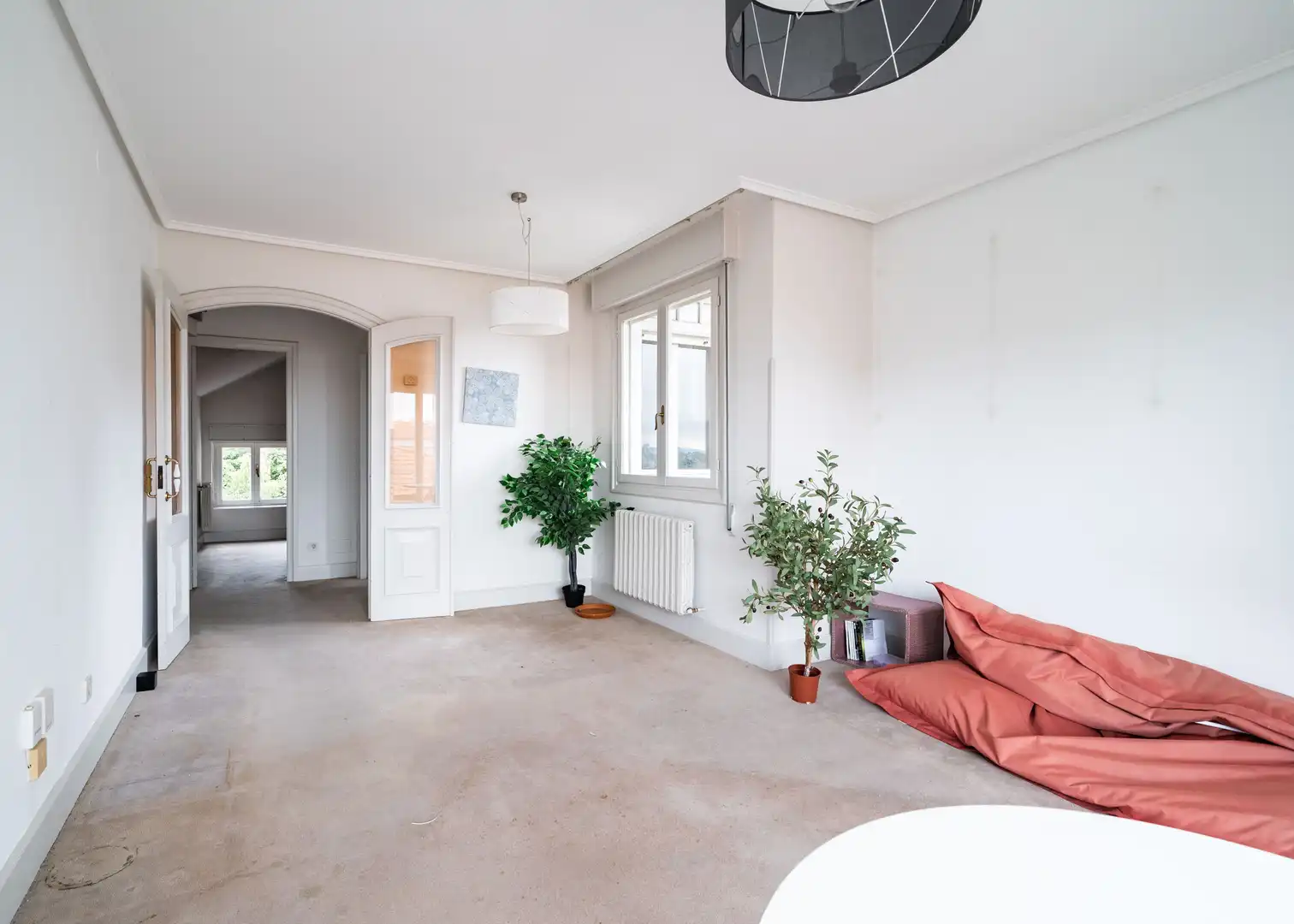 Sala d'estar de Casa adosada en venda en Santander amb Calefacció, Parquet i Terrassa