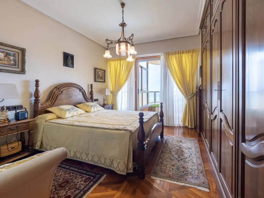 Schlafzimmer von Wohnung zum Verkauf in Zarautz mit Heizung, Privatgarten und Terrasse