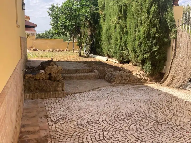 Terrasse von Haus oder Chalet zur Miete in Palomares del Río, Sevilla