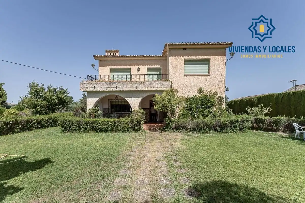 Casa con terraza en venta en Dílar