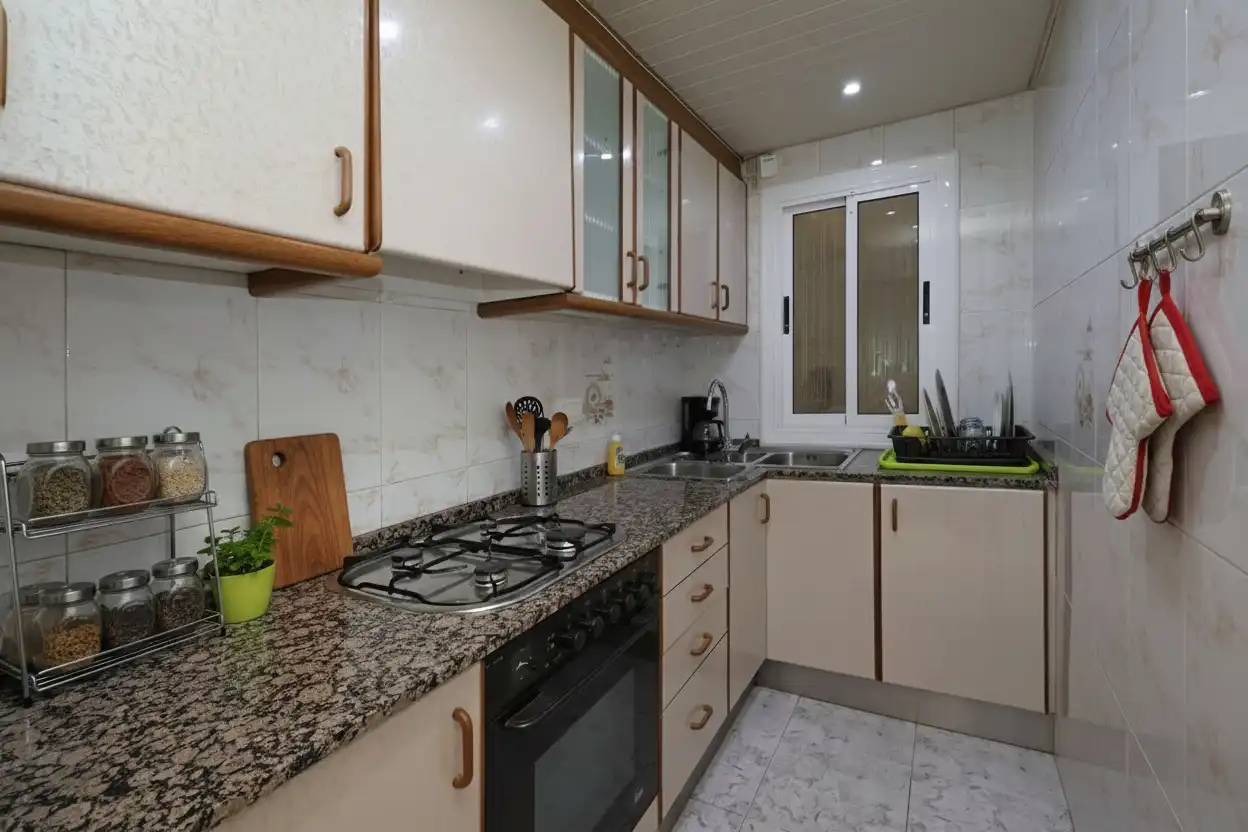 Cocina de Piso en venta en L'Hospitalet de Llobregat