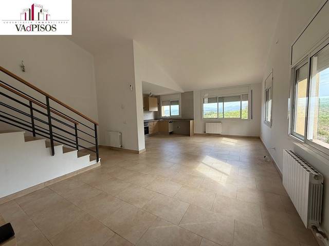 Casa-chalet en Venta en Gelida