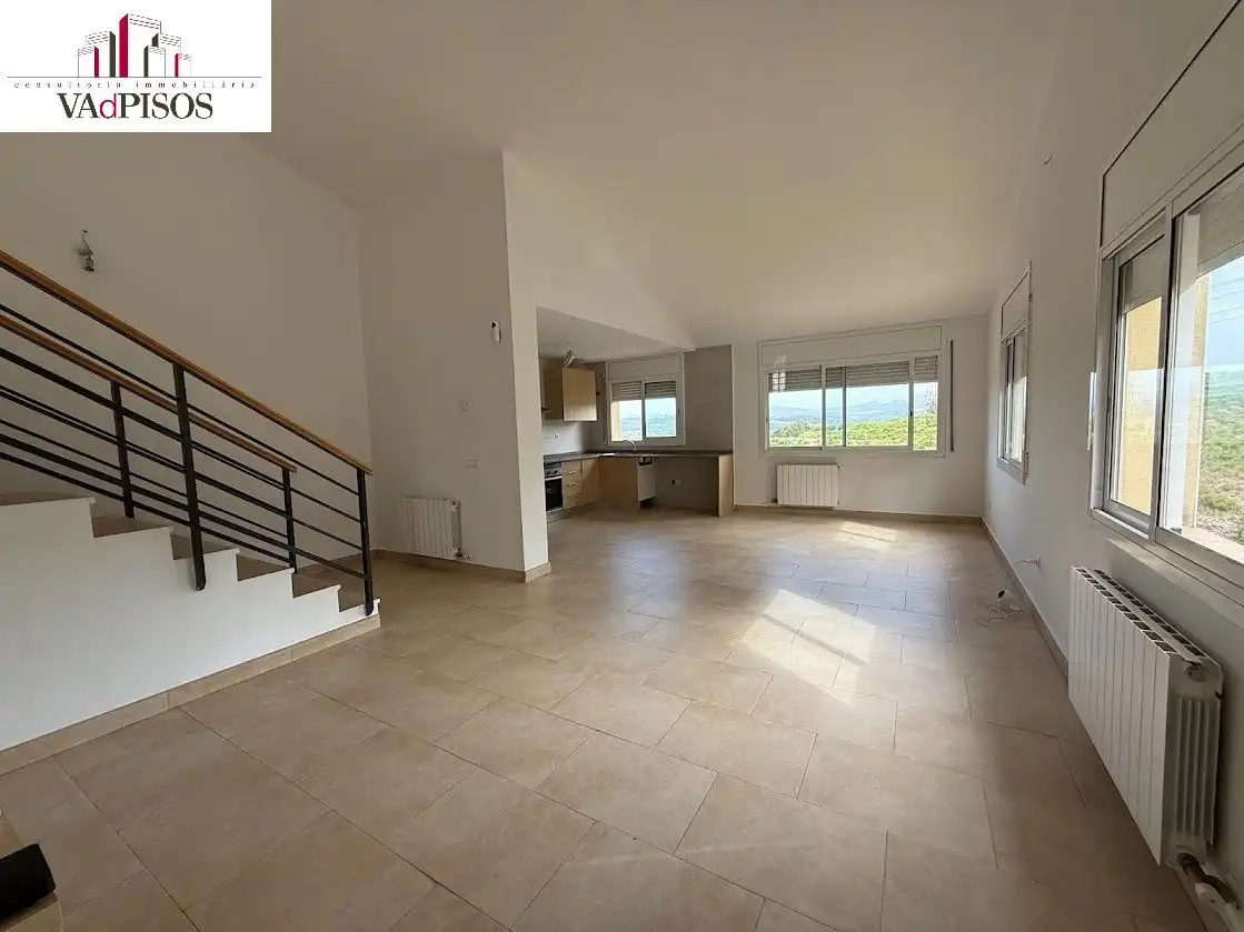 Sala de estar de Casa o chalet en venta en Gelida con Jardín privado y Terraza