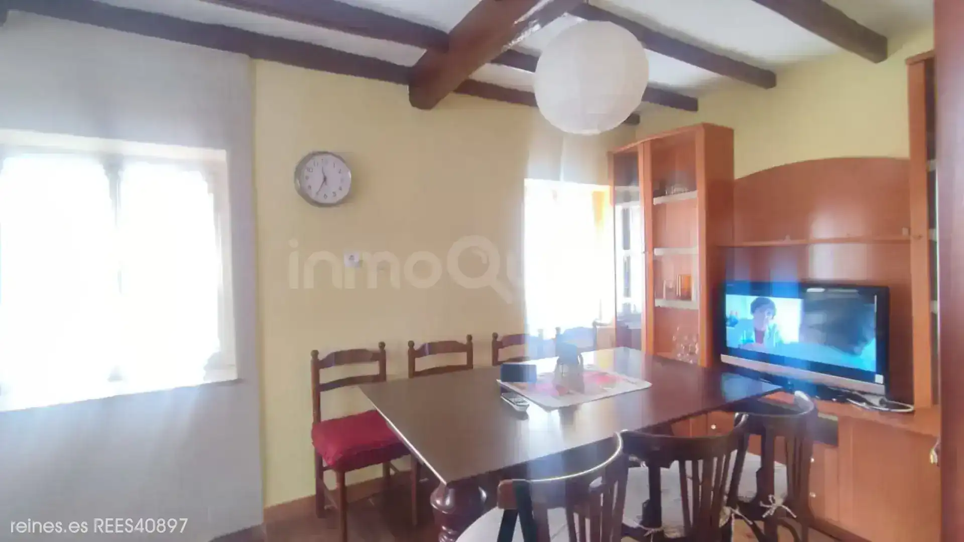 Menjador de Casa o xalet en venda en Yernes y Tameza amb Terrassa