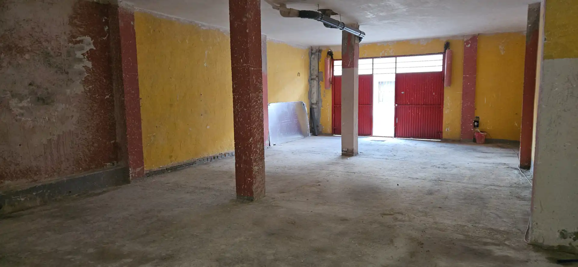 Local comercial en venda a Núcleo urbano